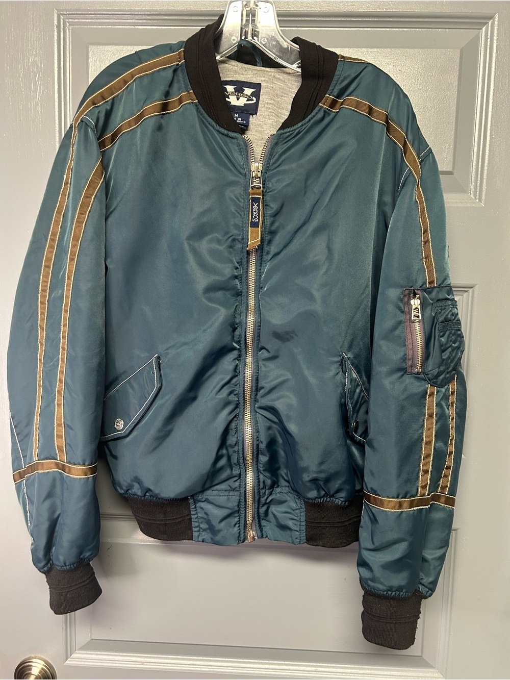 VINTAGE VERSO USA MA-1 style bomber/flight jacket. Nylon size Medium. Rare find